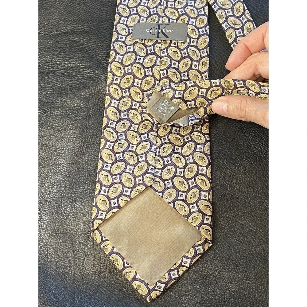 Calvin Klein,100% Silk,Men's Neck Tie,USA Made Multicolor Oval Geometric
